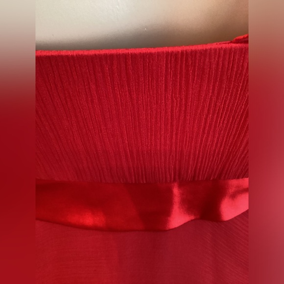 BARRIE PACE Silk Red Dress ON or OFF The Shoulder with Long Full Sleeves - Picture 6 of 10